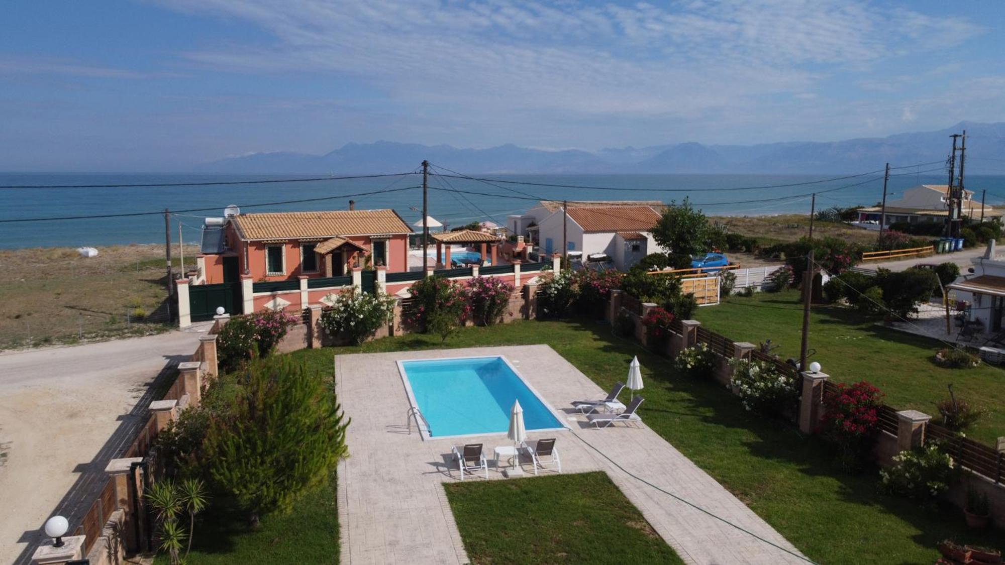 Almyra Beach House Corfu Almiros Beach エクステリア 写真