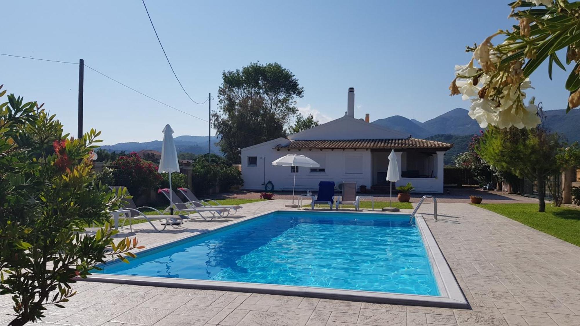 Almyra Beach House Corfu Almiros Beach エクステリア 写真